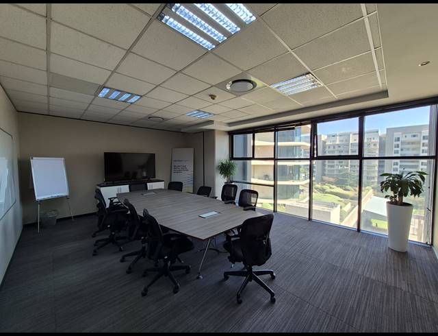 423M² OFFICE TO LET IN SANDTON CENTRAL